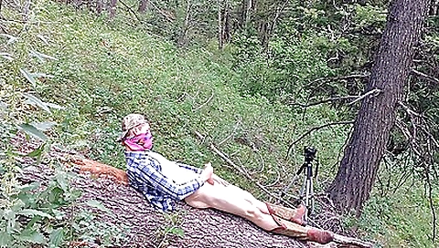 Hunk with wild outdoor fetish in amateur compilation
