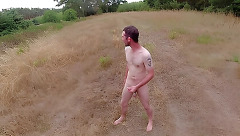 Amateur outdoor video of the girl and her boyfriend