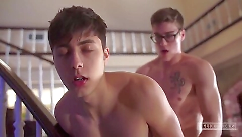 Brunette 18+ suck dick and gets fucked in the shop