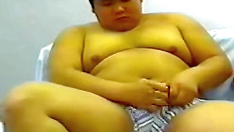 Asian babe with a big ass gets pounded in her sweet pussy